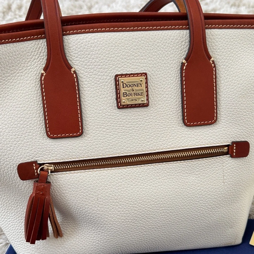 Dooney & Bourke Tan and Brown Tote Bag - Picture 2 of 9